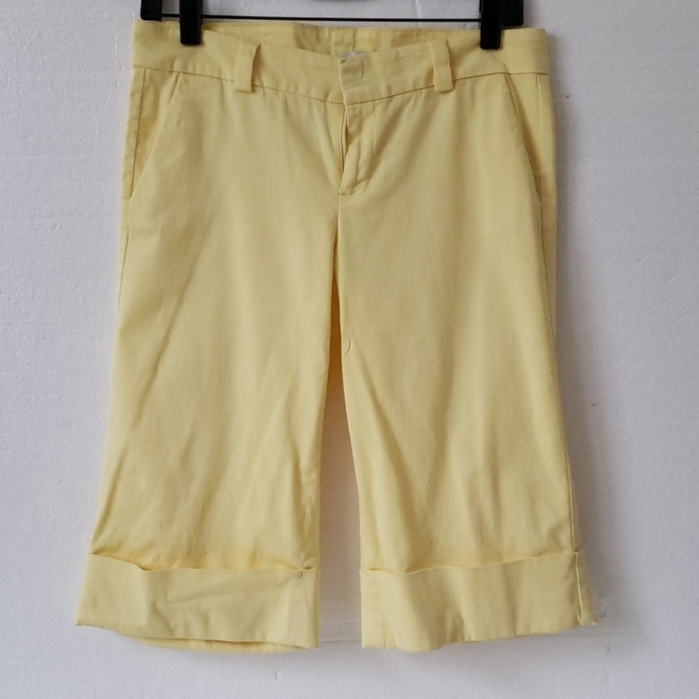Lilly Pulitzer Yellow Capri Pants